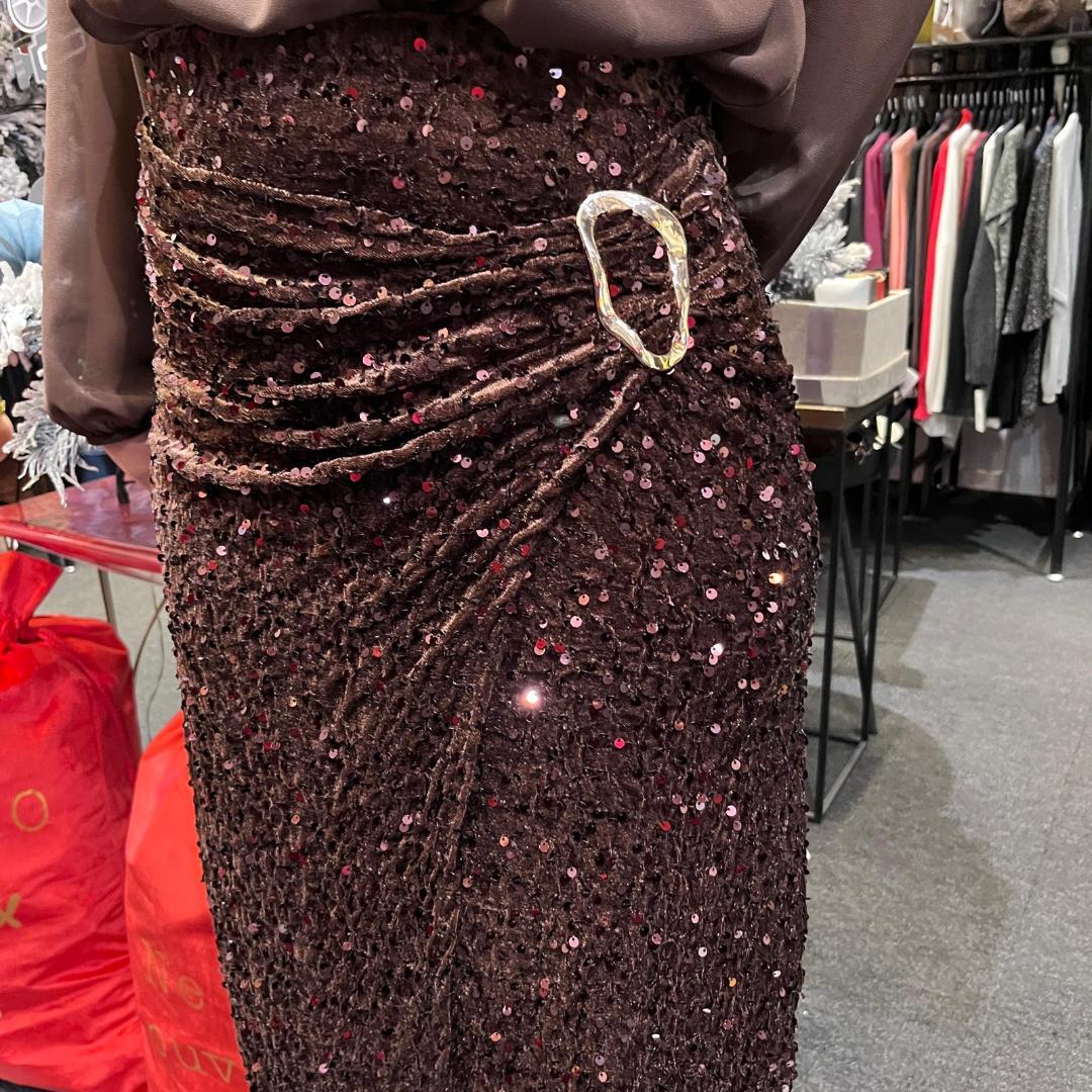 Jupe longue à sequins Marron – Image 3